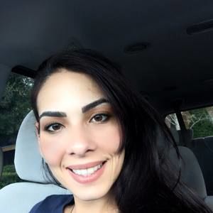 Meet your Posher, Daniele patricia